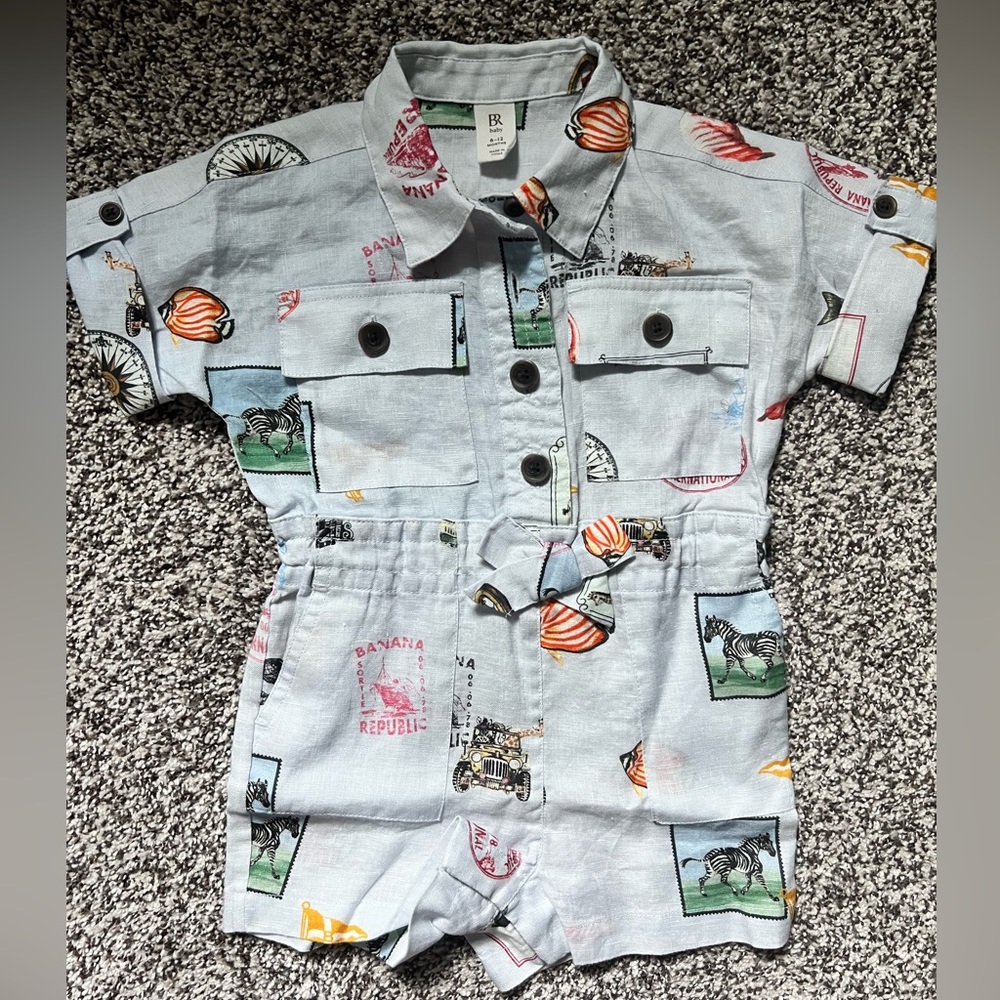 Banana Republic Baby 6-12 Linen “Passport Stamp” Romper